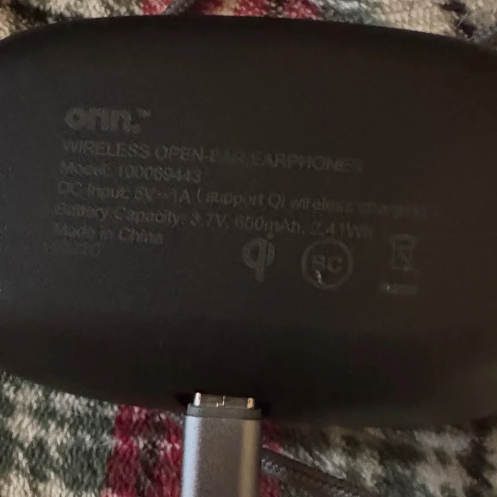 Onn Wireless Earphones with Charging Case
